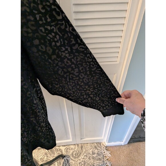 Jane + Delancey Sweatshirt Women's 1X Black Cheetah Print Leopard Metallic Comfy - Picture 5 of 13